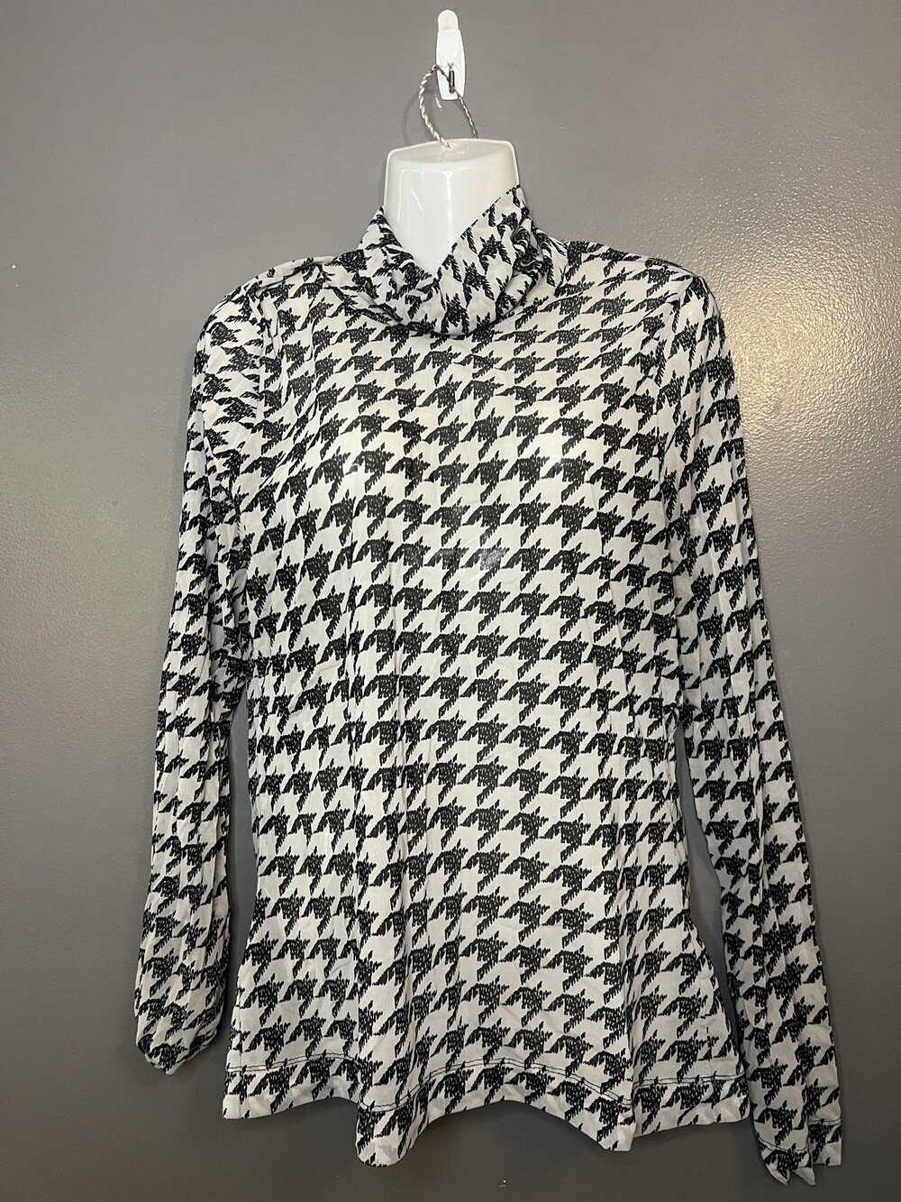 White House Black Market Shirt Womens Large Black White Houndstooth Cowl Neck
